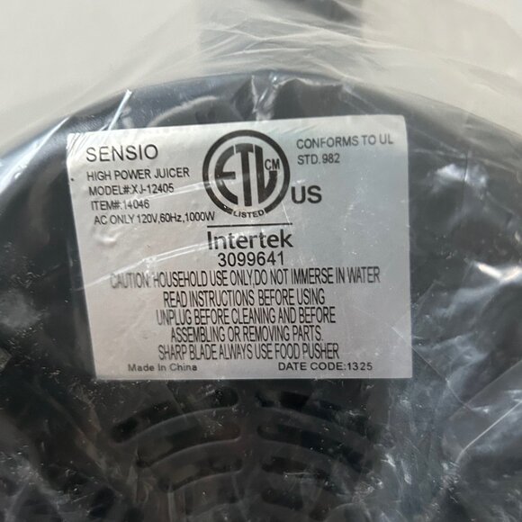 Bella High Power Juice Extractor 1000W Centrifugal Juicer - Black/Silver - Picture 11 of 16